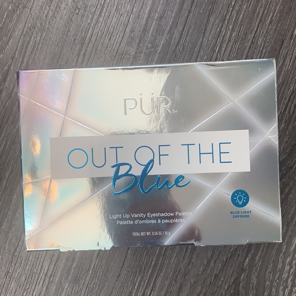 PUR Out Of The Blue Light Up Eyeshadow Palette - Picture 3 of 9